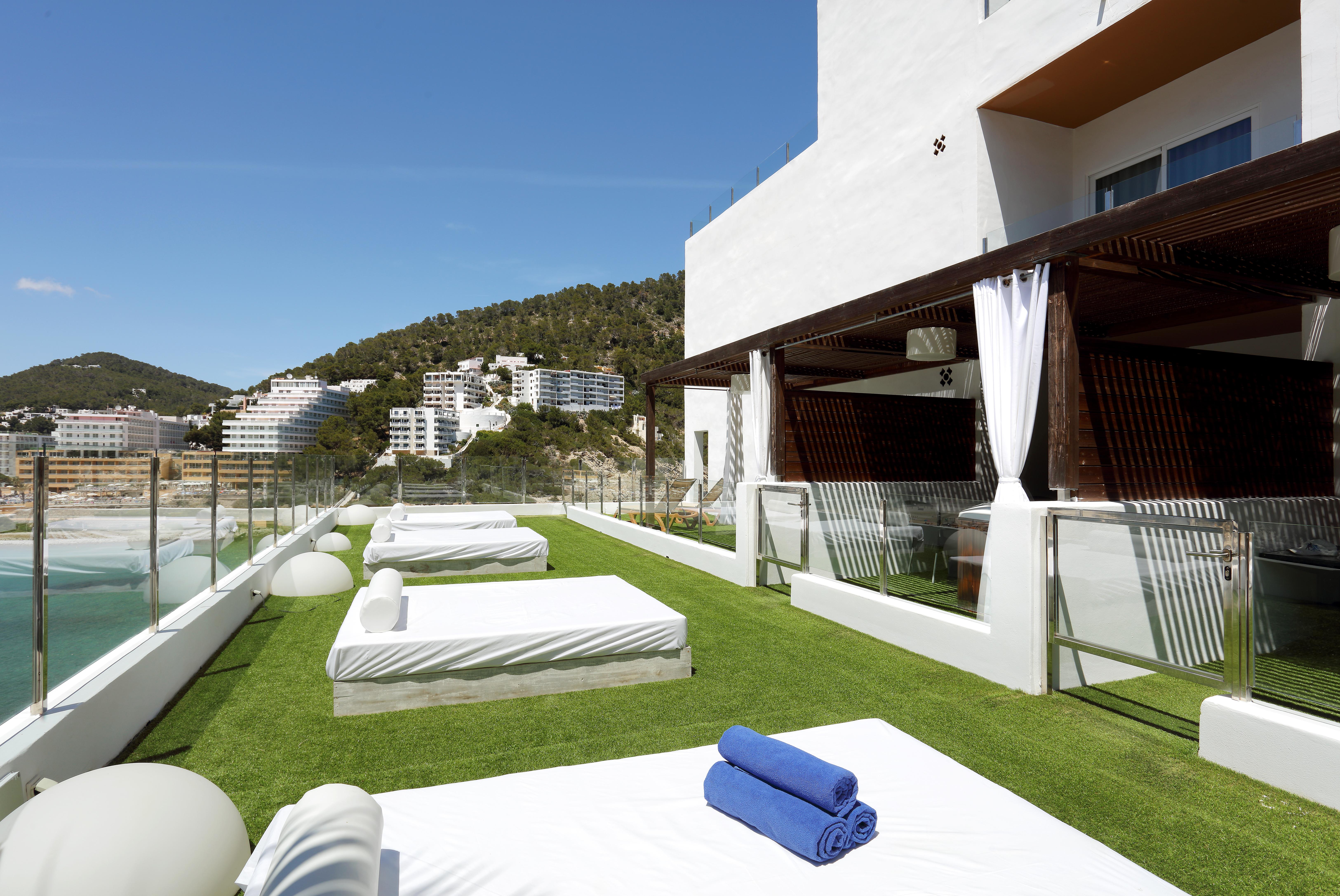 Palladium Hotel Cala Llonga - Adults Only Exteriér fotografie