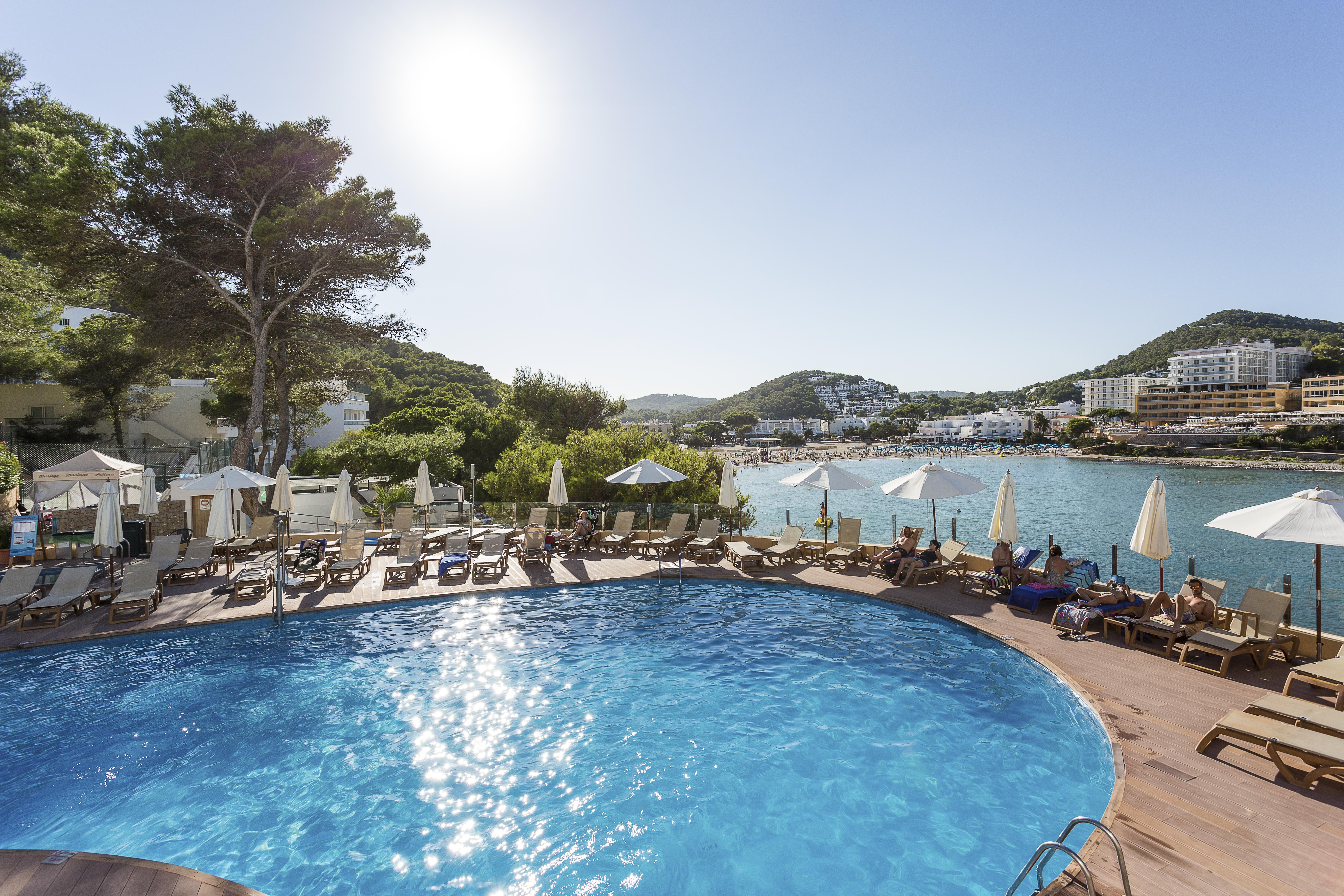 Palladium Hotel Cala Llonga - Adults Only Exteriér fotografie